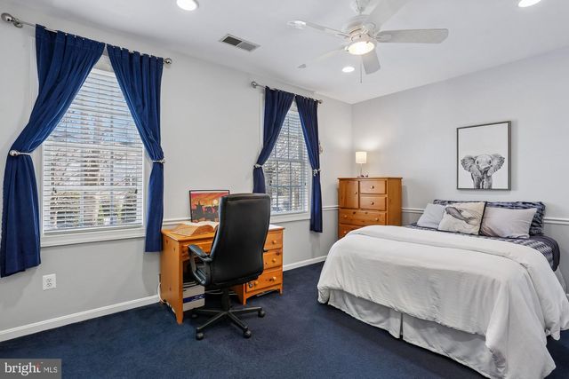 945 MAIN ST, Gaithersburg, MD 20878