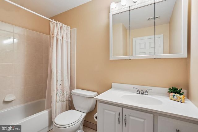 945 MAIN ST, Gaithersburg, MD 20878