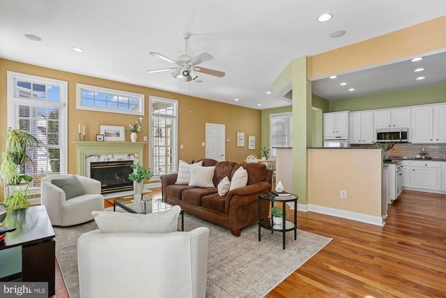 945 MAIN ST, Gaithersburg, MD 20878