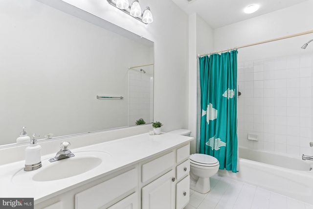 945 MAIN ST, Gaithersburg, MD 20878