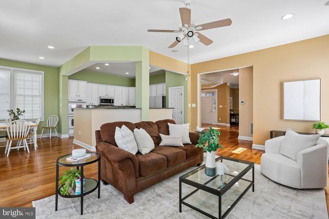 945 MAIN ST, Gaithersburg, MD 20878