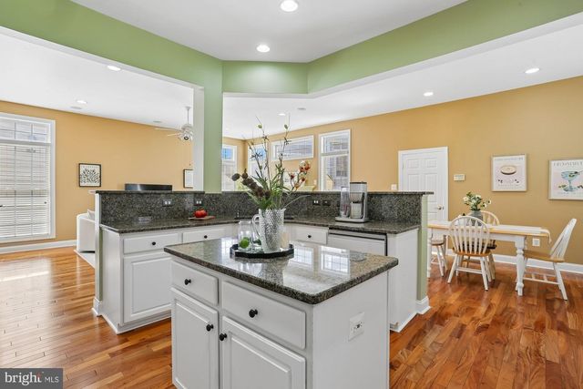 945 MAIN ST, Gaithersburg, MD 20878