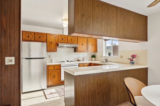 14179 Doolittle Dr., San Leandro, CA 94577