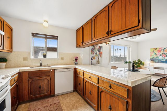 14179 Doolittle Dr., San Leandro, CA 94577