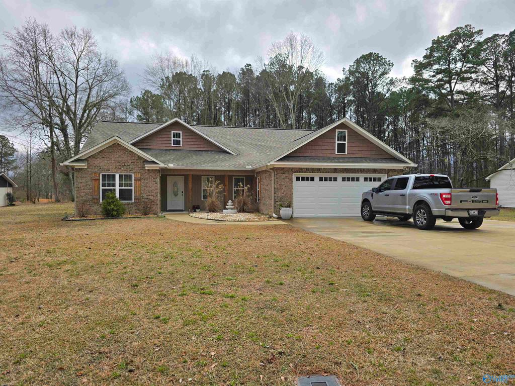 820 Garmon Road, Gadsden, AL 35901
