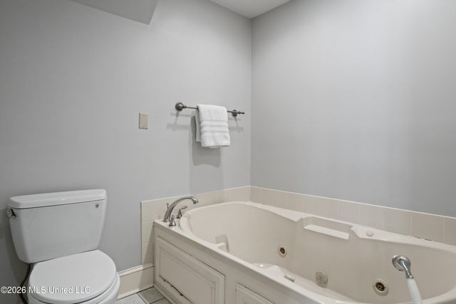 50 Poplar Circle, Gulfport, MS 39507