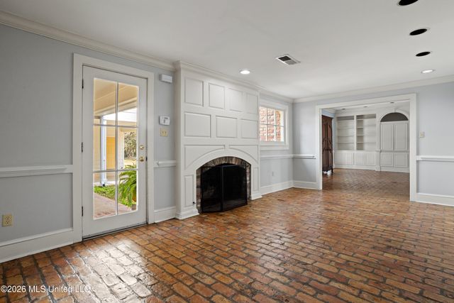 50 Poplar Circle, Gulfport, MS 39507