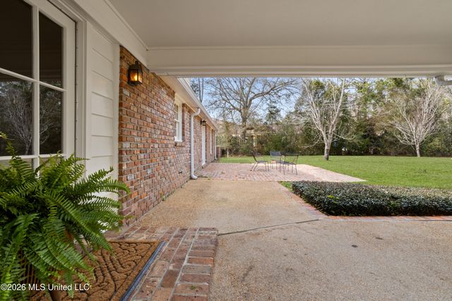 50 Poplar Circle, Gulfport, MS 39507