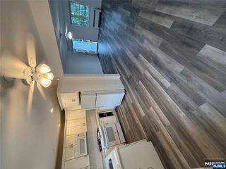 292 Esplanade 35, Hackensack, NJ 07601