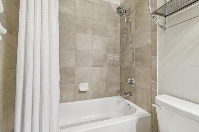 6036 PLOVER MEADOW STREET, Lithia, FL 33547