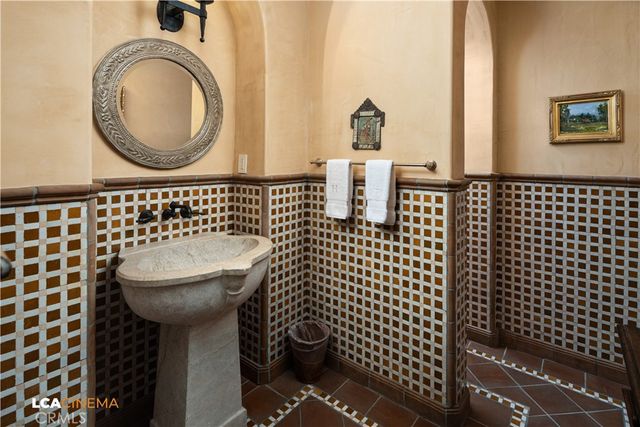 10209 Keswick Drive, Bakersfield, CA 93311