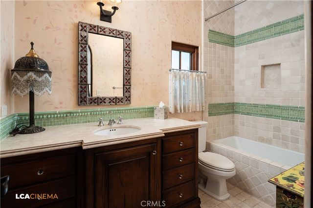 10209 Keswick Drive, Bakersfield, CA 93311