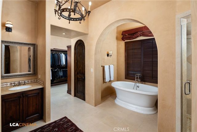 10209 Keswick Drive, Bakersfield, CA 93311