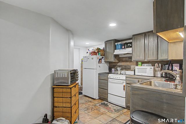 129 Gene Street, East Haven, CT 06513