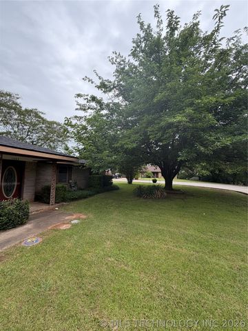 1303 Twin Lakes, Madill, OK 73446