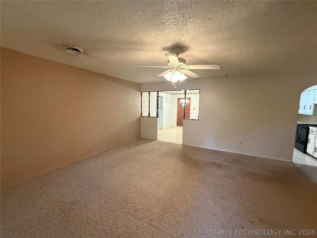1303 Twin Lakes, Madill, OK 73446