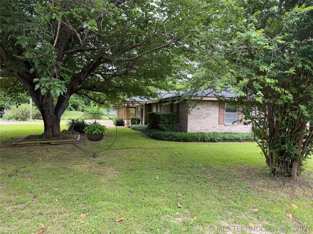 1303 Twin Lakes, Madill, OK 73446