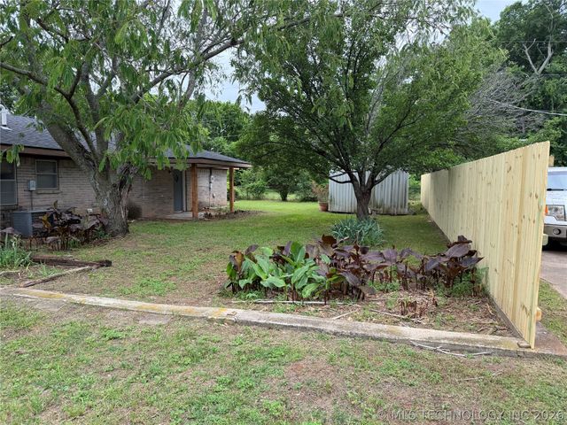 1303 Twin Lakes, Madill, OK 73446