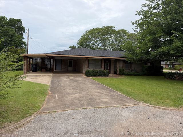 1303 Twin Lakes, Madill, OK 73446