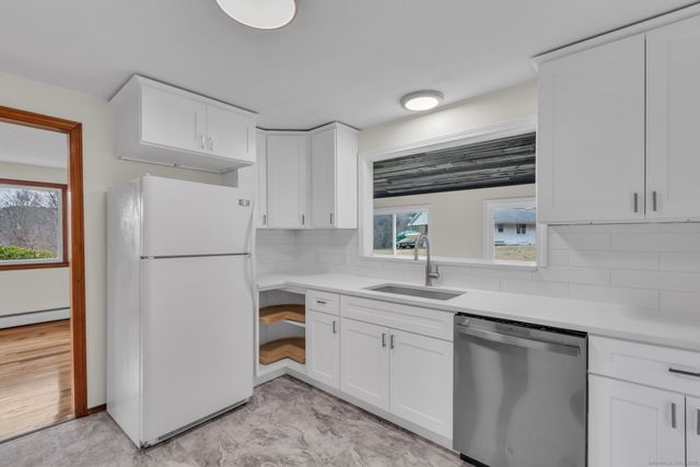 240 Merrow Road, Coventry, CT 06238