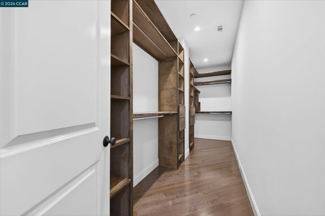 137 Rudgear Dr, Walnut Creek, CA 94596