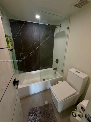 7135 Collins Ave 814, Miami Beach, FL 33141