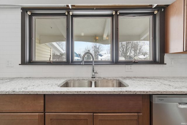 1731 Neuhaus Drive, Fort Wayne, IN 46808