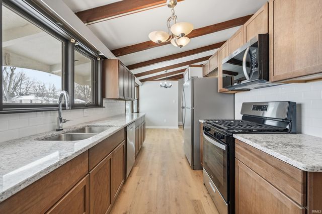 1731 Neuhaus Drive, Fort Wayne, IN 46808