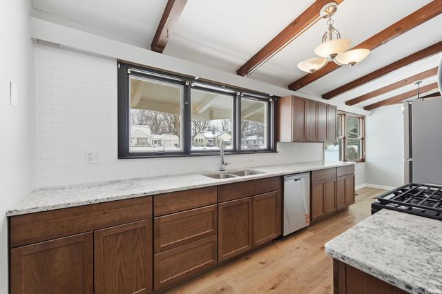 1731 Neuhaus Drive, Fort Wayne, IN 46808