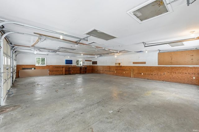 1731 Neuhaus Drive, Fort Wayne, IN 46808