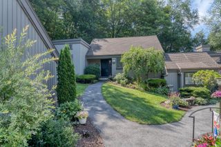 583 Heritage Village A, Southbury, CT 06488