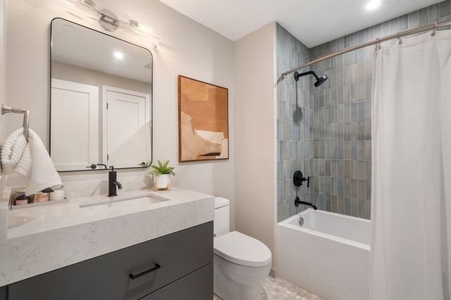 70 Leo M Birmingham Pkwy 215, Boston, MA 02135