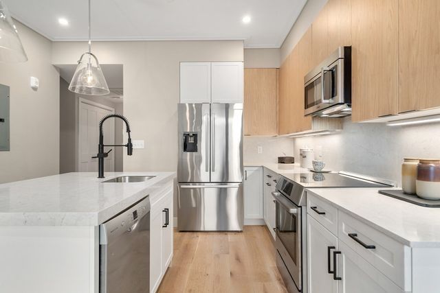 70 Leo M Birmingham Pkwy 215, Boston, MA 02135