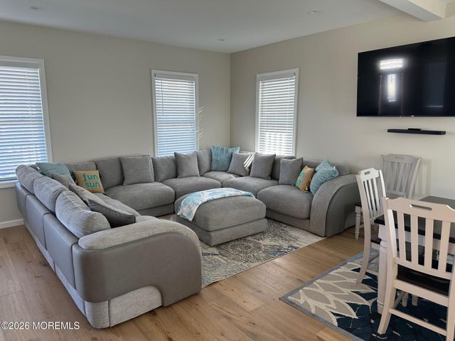 102 New Jersey Avenue, Point Pleasant Beach, NJ 08742