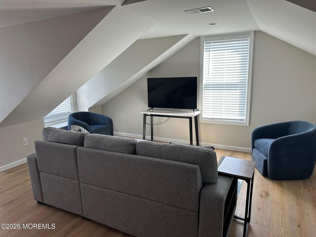 102 New Jersey Avenue, Point Pleasant Beach, NJ 08742