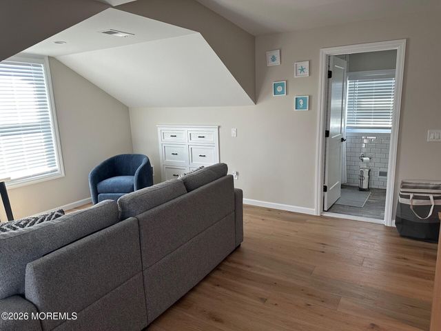 102 New Jersey Avenue, Point Pleasant Beach, NJ 08742