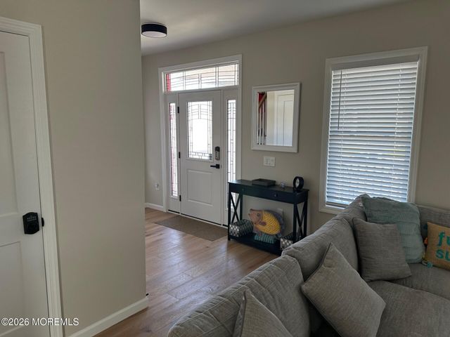 102 New Jersey Avenue, Point Pleasant Beach, NJ 08742