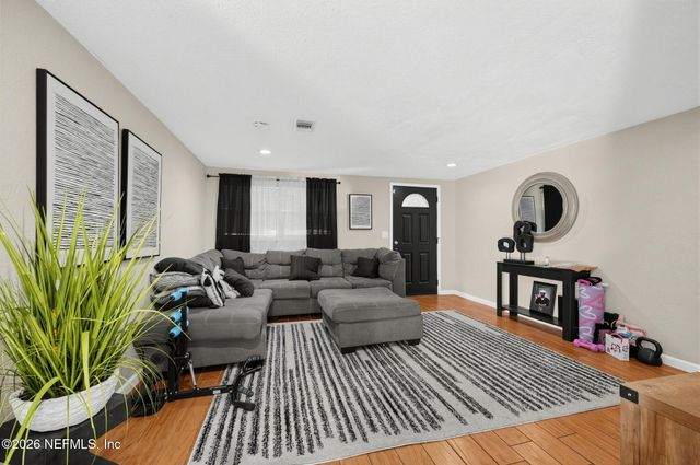 6249 BARRY Drive W, Jacksonville, FL 32208