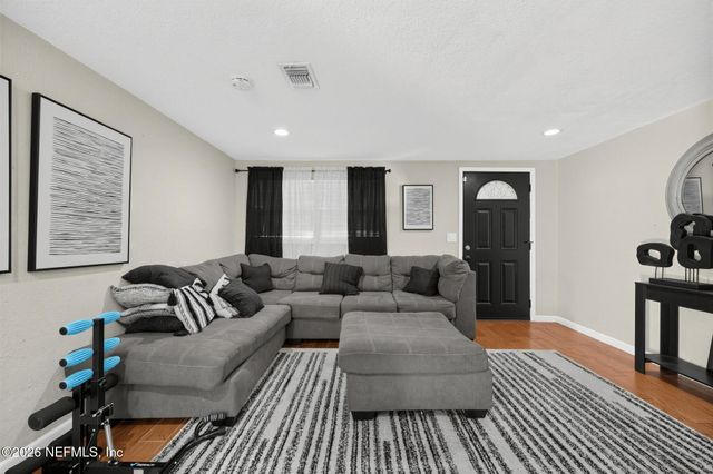 6249 BARRY Drive W, Jacksonville, FL 32208