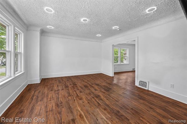 119 Candler Street, Highland Park, MI 48203
