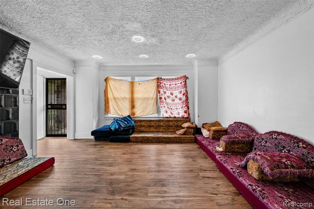 119 Candler Street, Highland Park, MI 48203