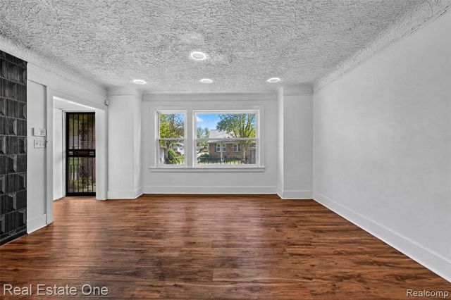 119 Candler Street, Highland Park, MI 48203