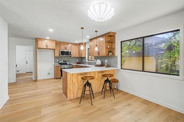 1583 Fieldgreen Overlook, Stone Mountain, GA 30088