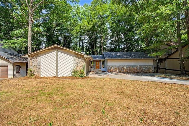 1583 Fieldgreen Overlook, Stone Mountain, GA 30088