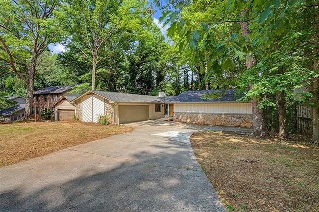 1583 Fieldgreen Overlook, Stone Mountain, GA 30088