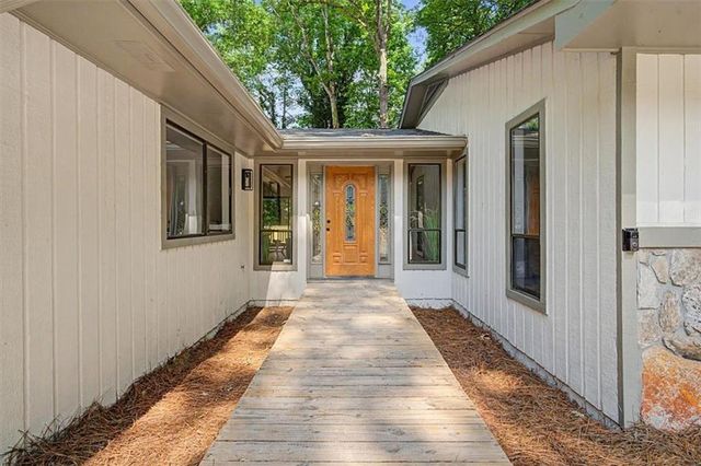 1583 Fieldgreen Overlook, Stone Mountain, GA 30088
