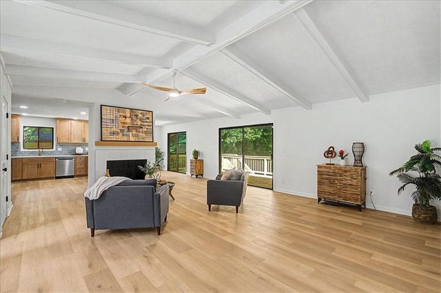 1583 Fieldgreen Overlook, Stone Mountain, GA 30088
