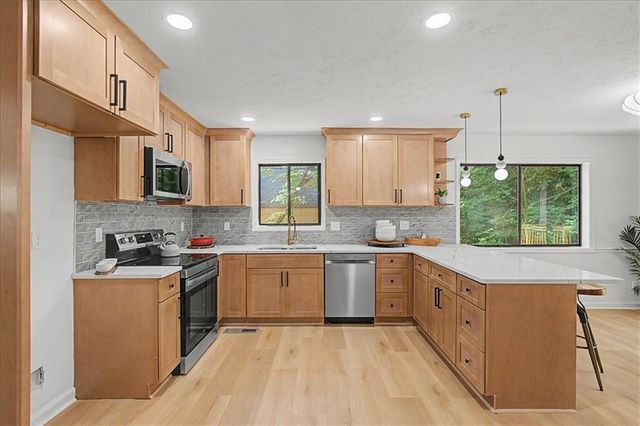 1583 Fieldgreen Overlook, Stone Mountain, GA 30088