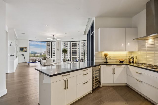 1409 Post Oak Boulevard 1102, Houston, TX 77056
