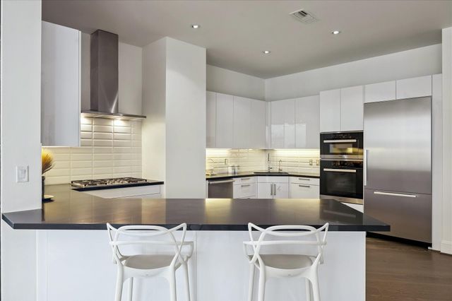 1409 Post Oak Boulevard 1102, Houston, TX 77056